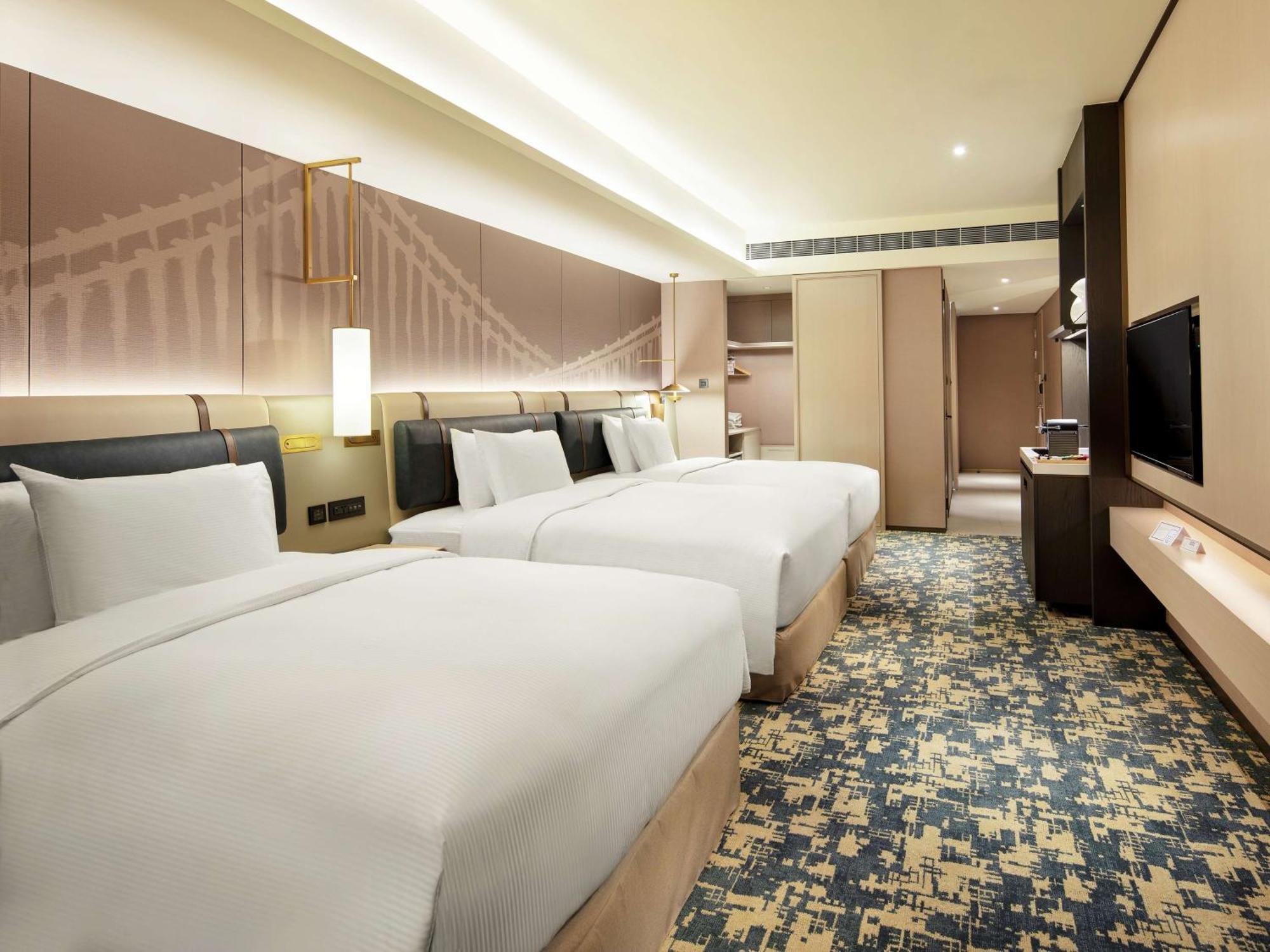 Hilton Taipei Sinban Hotel New Taipei City Bagian luar foto