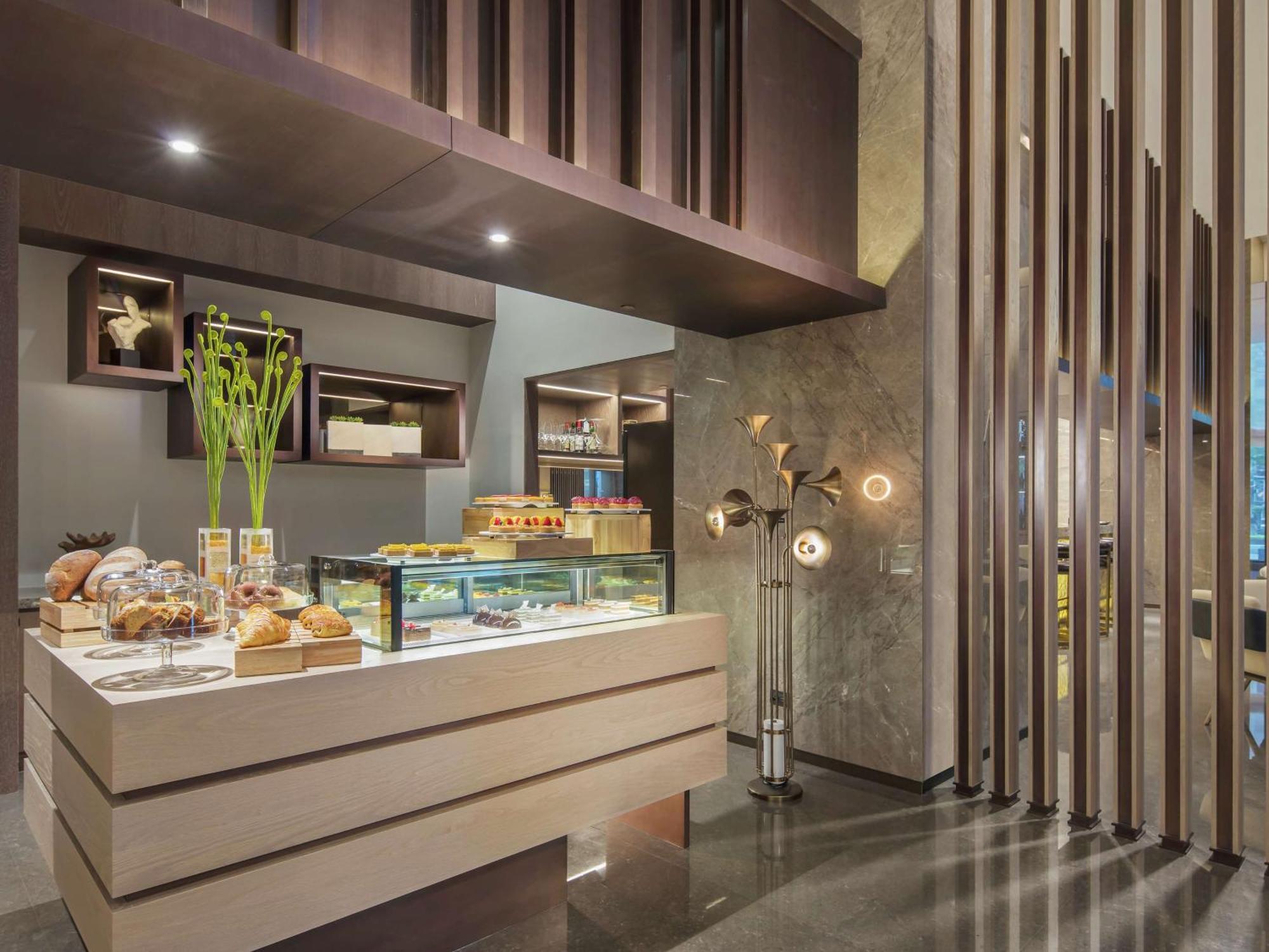 Hilton Taipei Sinban Hotel New Taipei City Bagian luar foto