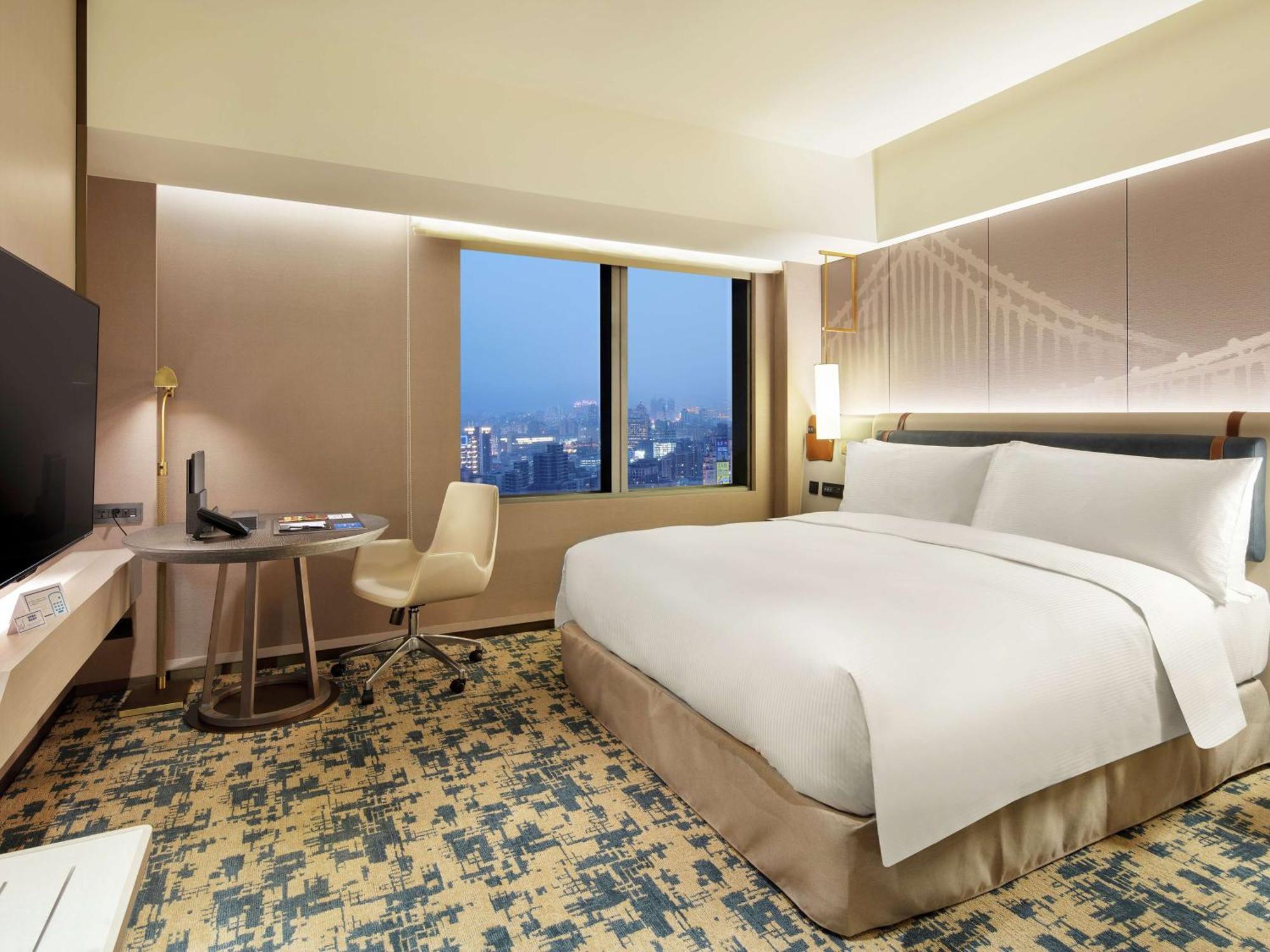 Hilton Taipei Sinban Hotel New Taipei City Bagian luar foto